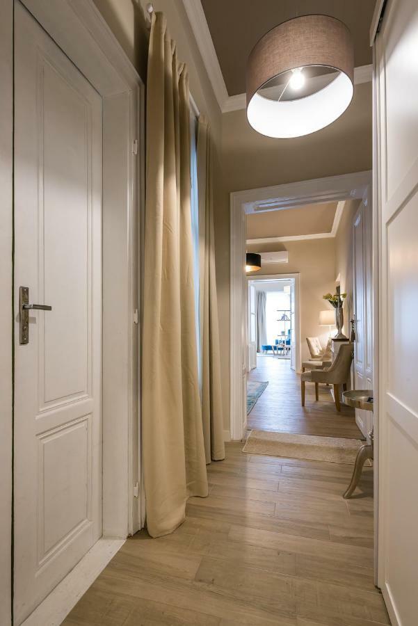 H75 Apartments Kosice Centre Rum bild