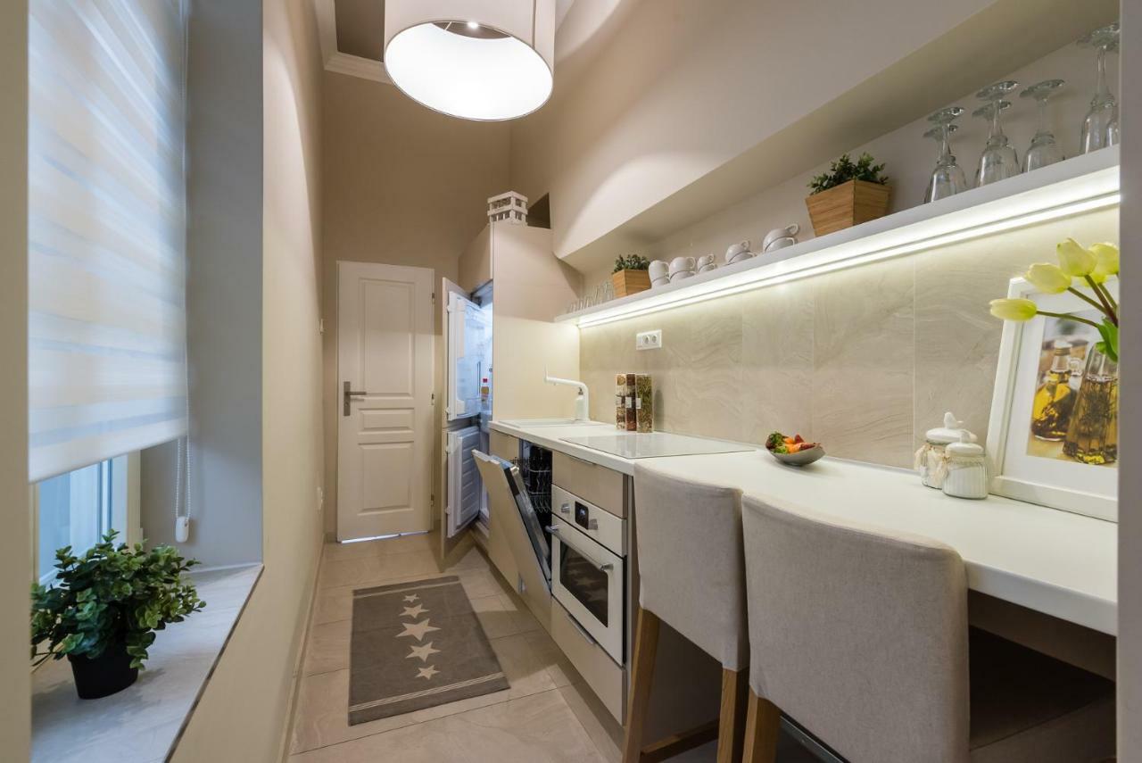 H75 Apartments Kosice Centre Rum bild